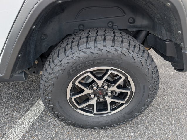 Used 2024 Jeep Wrangler Unlimited Rubicon AWD/4WD image 27