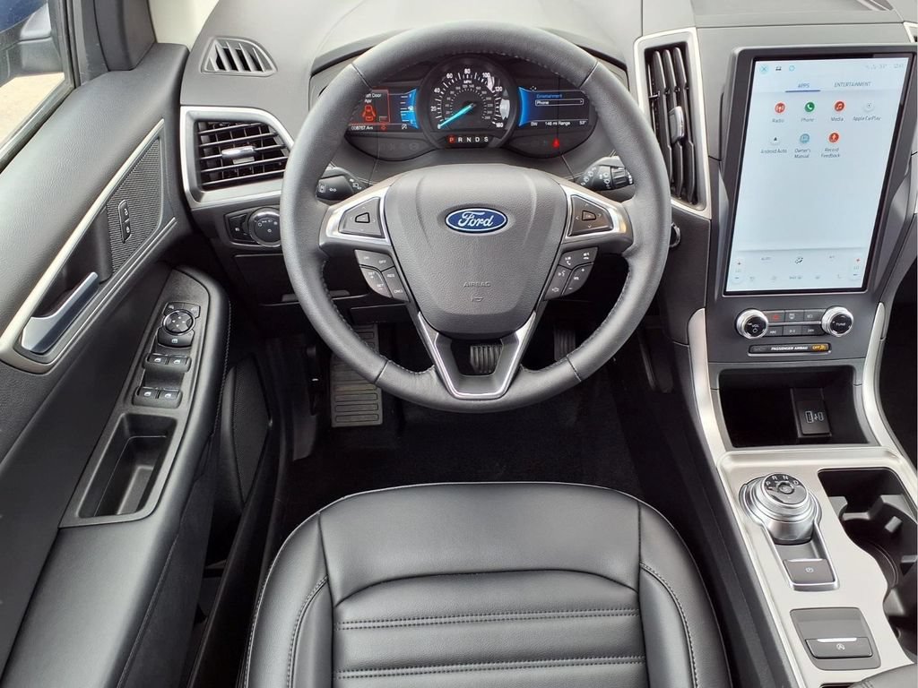 Certified 2024 Ford Edge SEL w/ Convenience Package AWD/4WD image 12