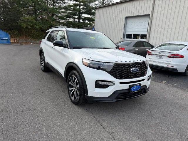 Certified 2021 Ford Explorer ST w/ Equipment Group 401A image 3