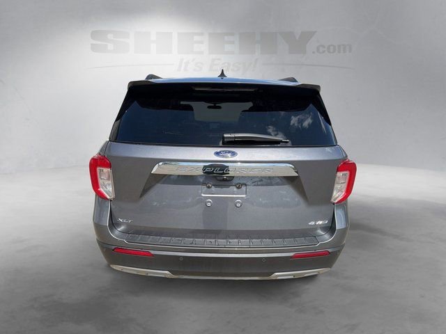 Certified 2023 Ford Explorer XLT w/ Equipment Group 202A image 4