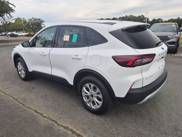 Certified 2026 Ford Escape Active w/ Cold Weather Package AWD/4WD image 6