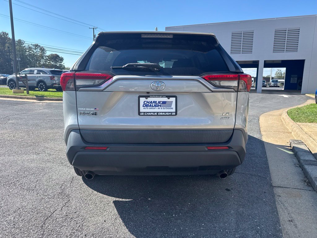 Used 2019 Toyota RAV4 LE w/ All Weather Liner Package AWD/4WD image 4