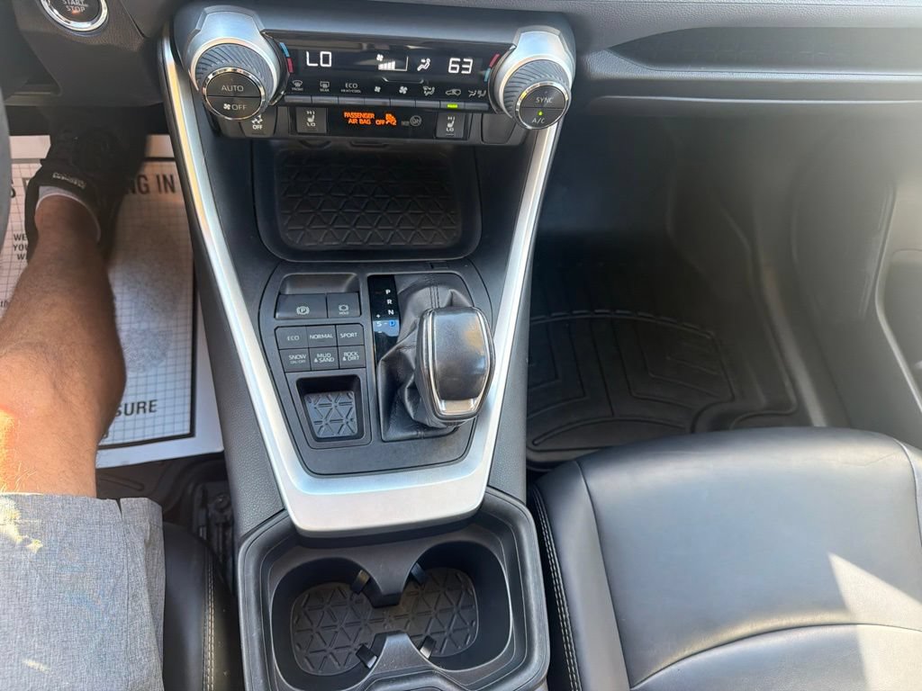 Used 2019 Toyota RAV4 XLE Premium w/ Cold Weather Package AWD/4WD image 36