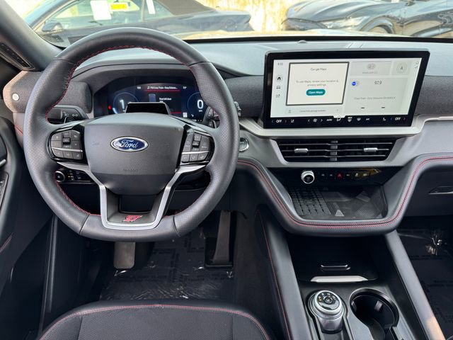 Certified 2025 Ford Explorer ST AWD/4WD image 4
