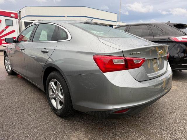 Used 2024 Chevrolet Malibu LT FWD image 2