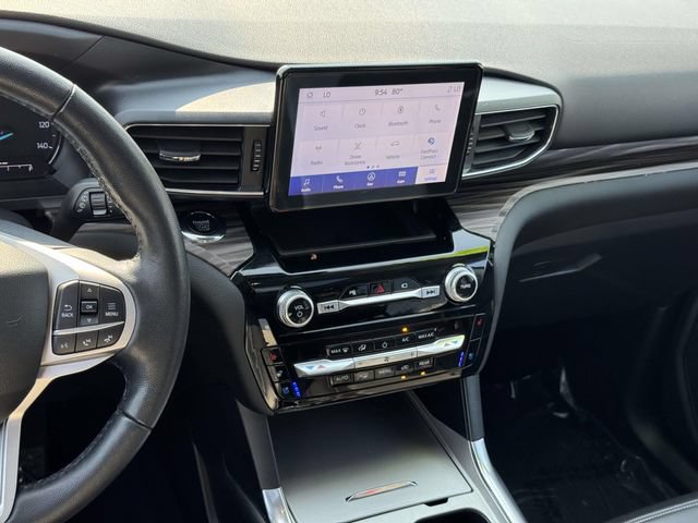 Certified 2022 Ford Explorer Limited w/ Equipment Group 301A AWD/4WD image 22