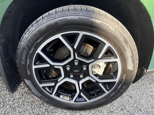 Certified 2025 Ford Maverick Lariat w/ 4K Tow Package AWD/4WD image 18
