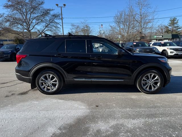 Certified 2022 Ford Explorer XLT w/ Equipment Group 202A image 5