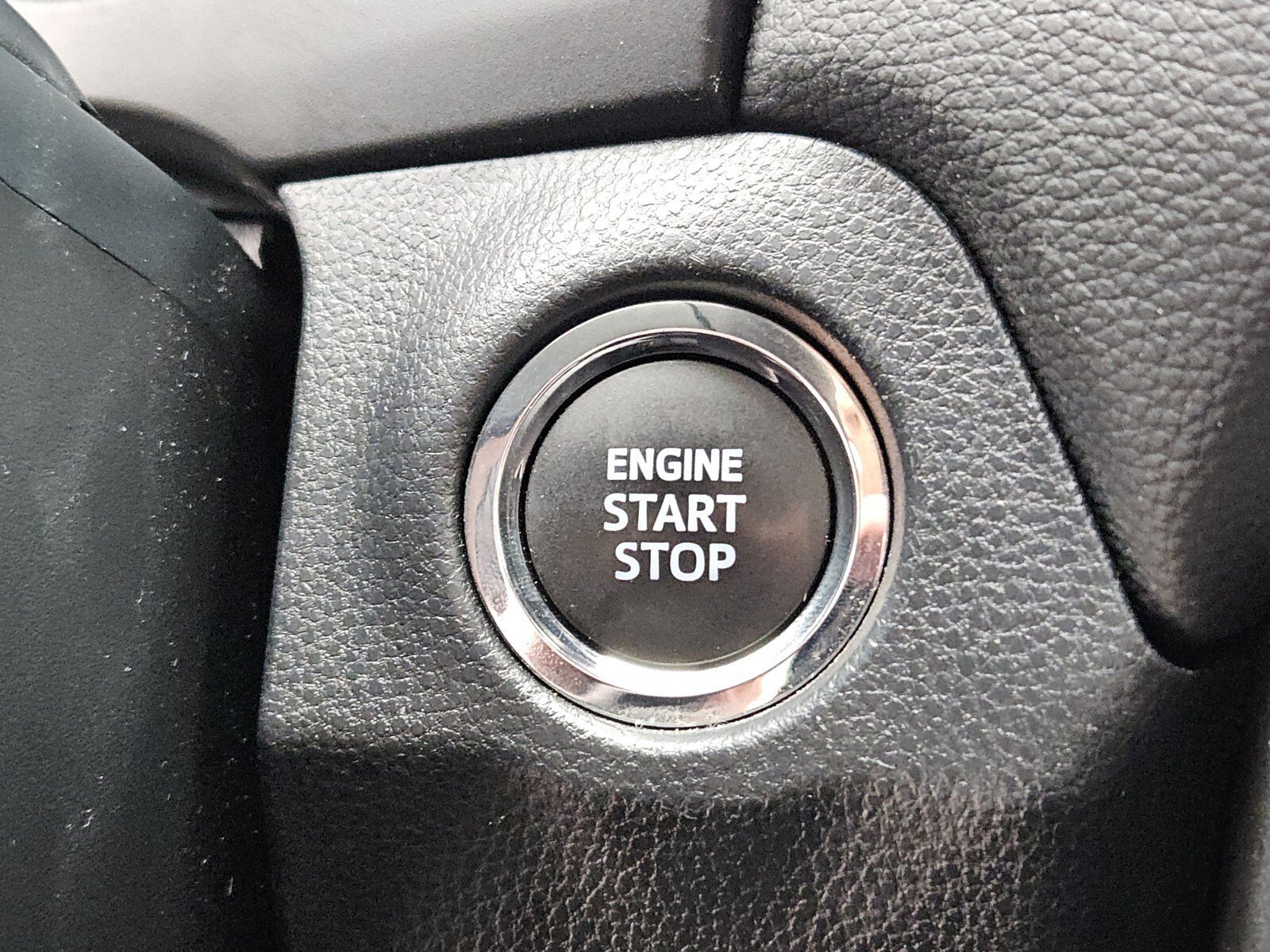 Used 2023 Toyota RAV4 XLE image 25