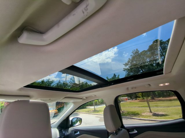 Certified 2019 Ford Escape Titanium FWD image 29
