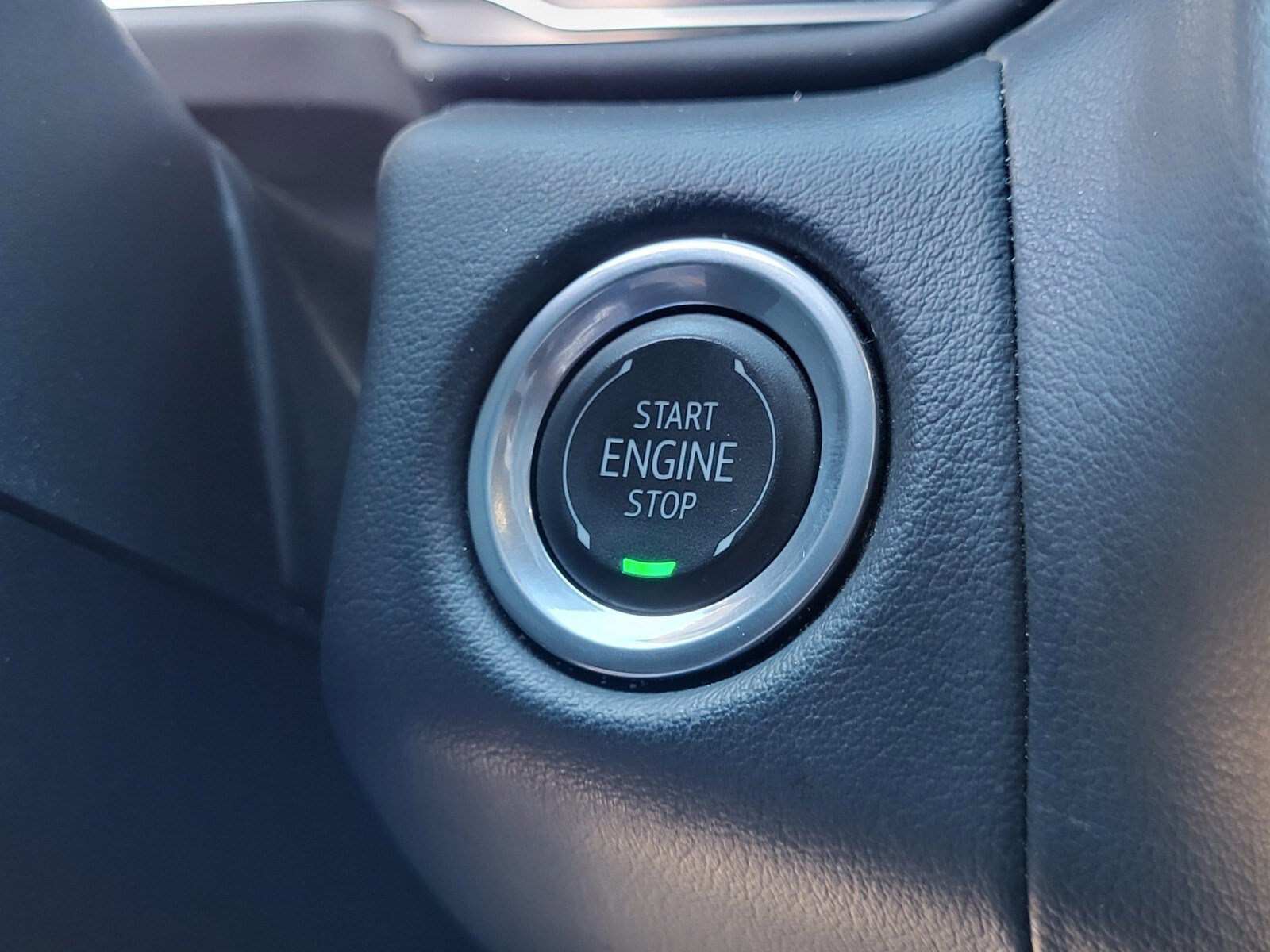 Used 2024 Chevrolet Suburban RST w/ Luxury Package image 25