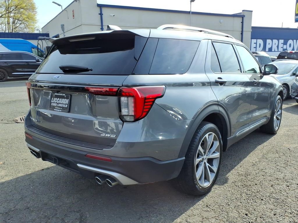 Certified 2025 Ford Explorer Platinum w/ Ultimate Package AWD/4WD image 6