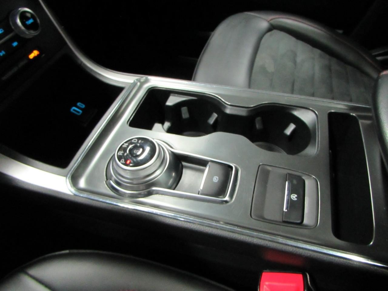 Certified 2024 Ford Edge ST-Line AWD/4WD image 30