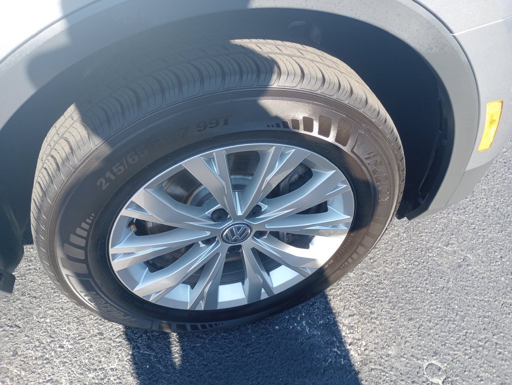 Used 2020 Volkswagen Tiguan S AWD/4WD image 9