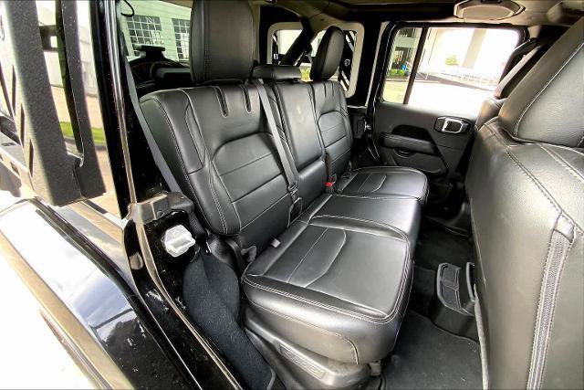 Used 2022 Jeep Wrangler Unlimited Sahara w/ Cold Weather Group AWD/4WD image 20