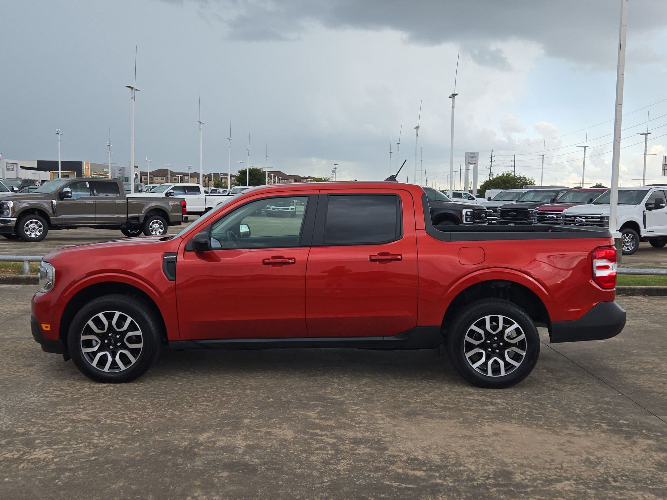 Certified 2024 Ford Maverick Lariat FWD image 9