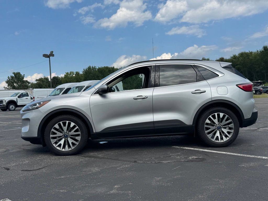 Certified 2020 Ford Escape Titanium AWD/4WD image 5