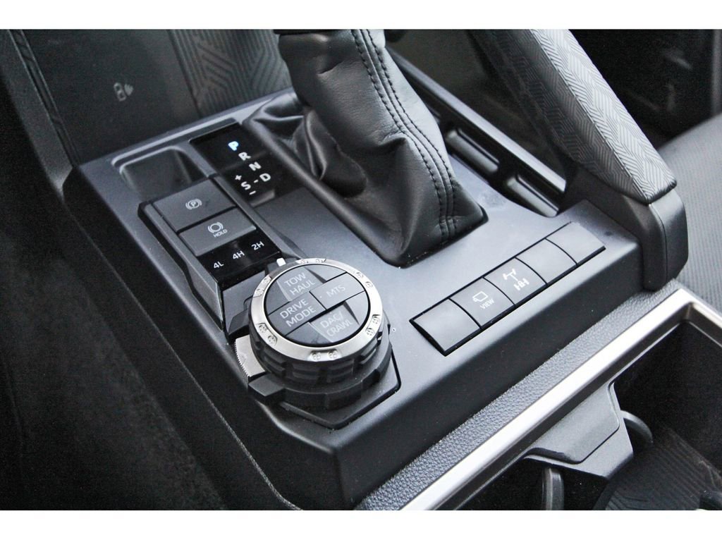 Used 2025 Toyota 4Runner TRD Off-Road Premium AWD/4WD image 29