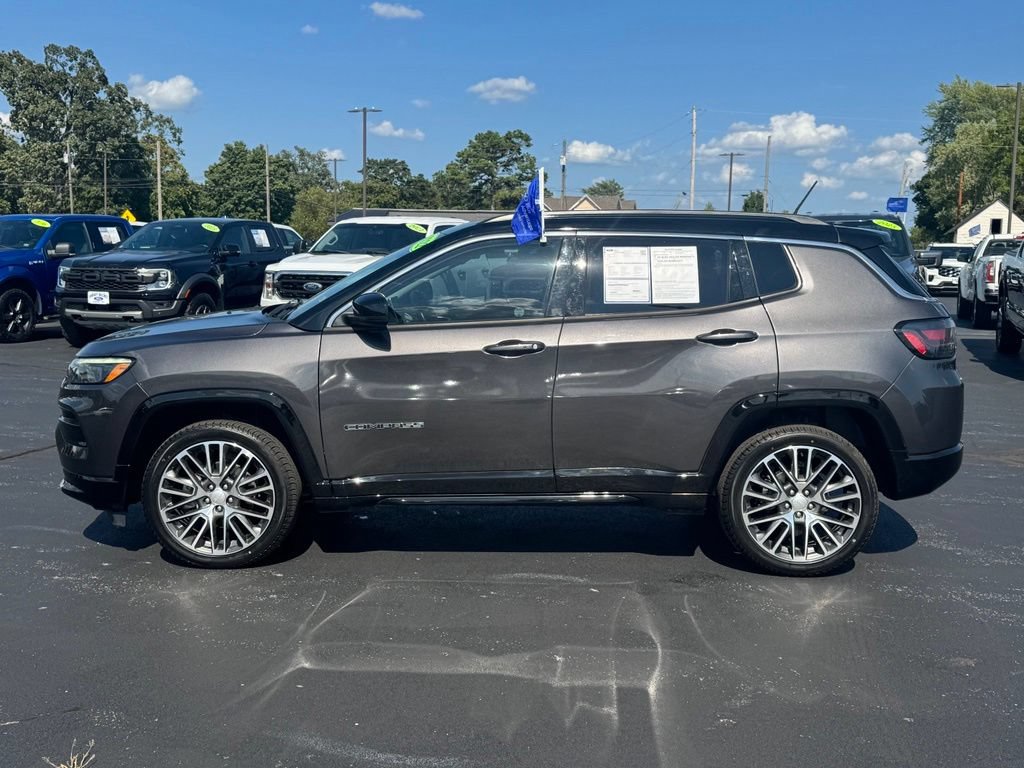 Used 2022 Jeep Compass Limited w/ Elite Group AWD/4WD image 28
