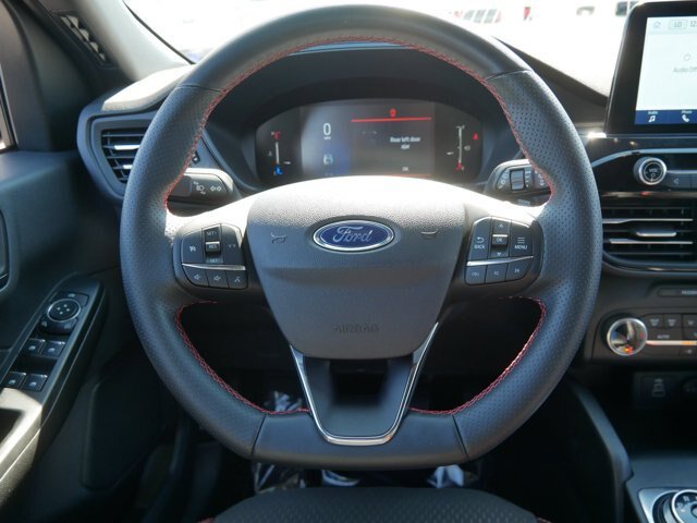 Certified 2025 Ford Escape ST-Line AWD/4WD image 17