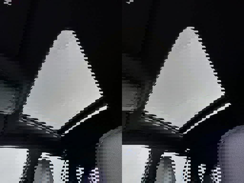 Used 2025 Chevrolet Equinox RS w/ Safety and Technology Package image 31