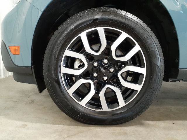 Certified 2022 Ford Maverick Lariat FWD image 9