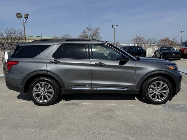 Certified 2023 Ford Explorer XLT w/ Equipment Group 202A AWD/4WD image 6