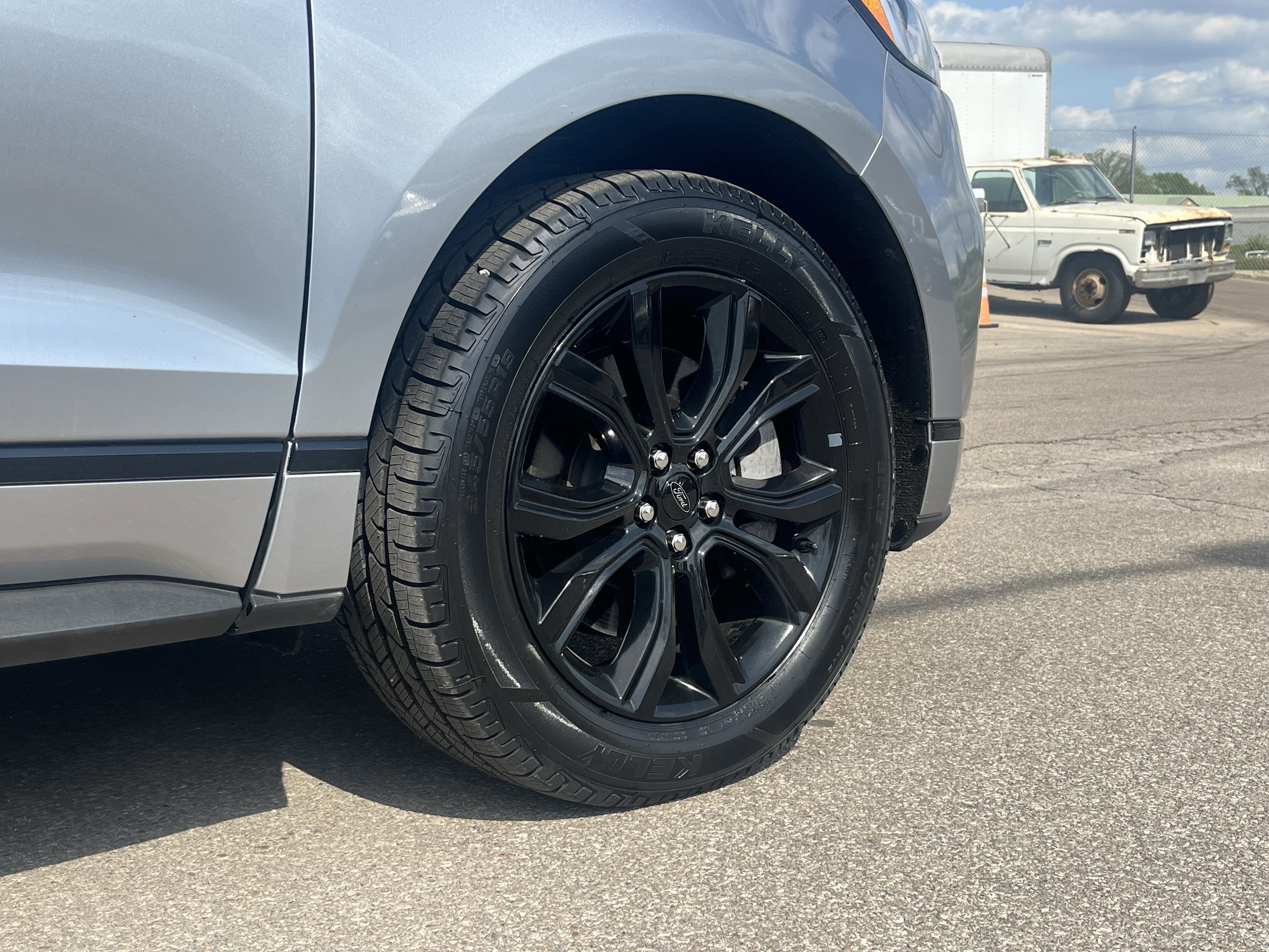 Certified 2022 Ford Edge SE w/ Black Appearance Package AWD/4WD image 24