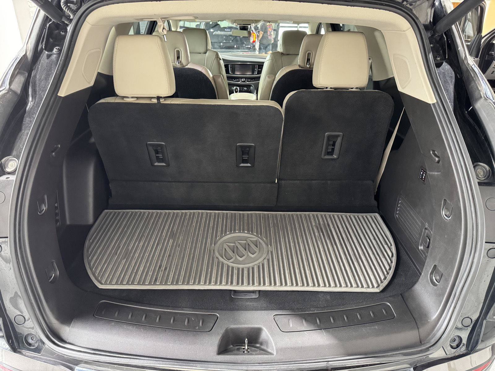 Used 2018 Buick Enclave Premium w/ LPO, Hit The Road Package AWD/4WD image 42