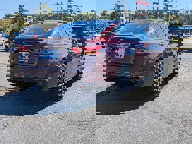 Used 2024 Nissan Altima 2.5 SV image 5