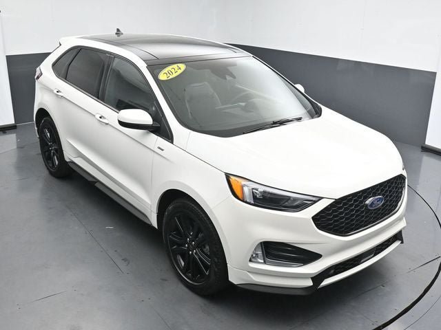 Certified 2024 Ford Edge ST-Line w/ Class II Trailer Tow Package AWD/4WD image 19