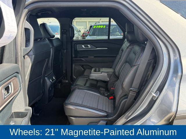Certified 2025 Ford Explorer ST-Line w/ ST-Line Street Pack image 16