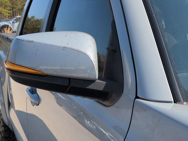 Used 2019 Toyota Tacoma TRD Sport image 11