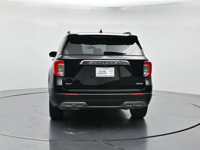 Certified 2023 Ford Explorer XLT w/ Equipment Group 202A AWD/4WD image 9