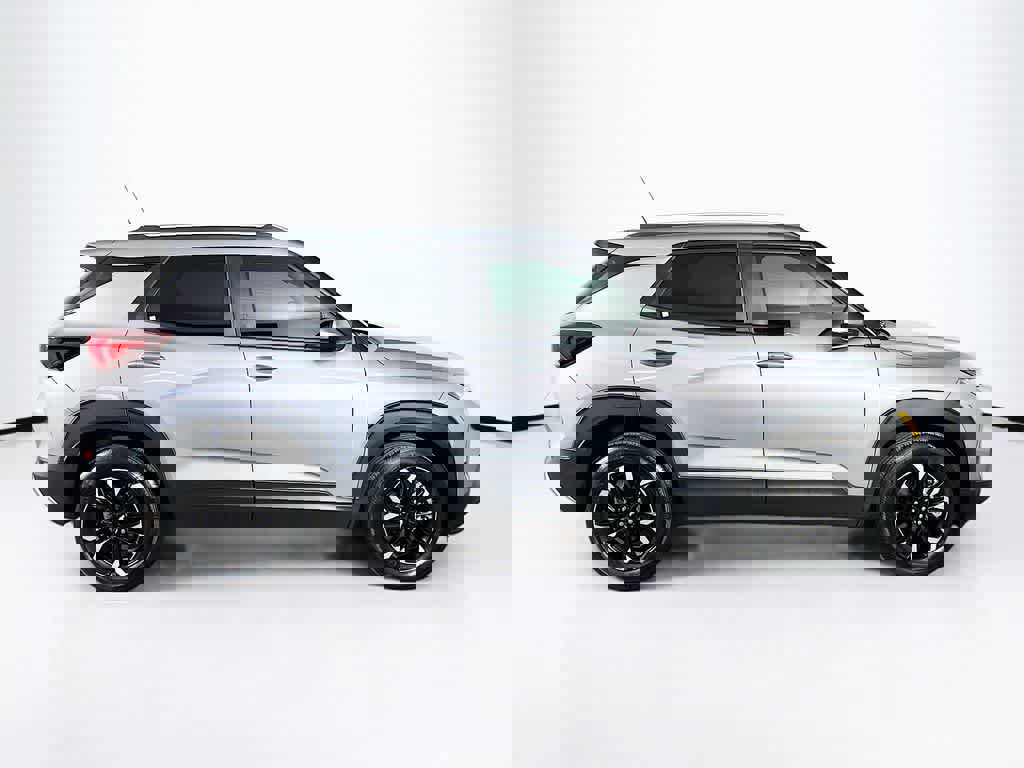 Used 2023 Chevrolet TrailBlazer LT w/ Convenience Package image 25