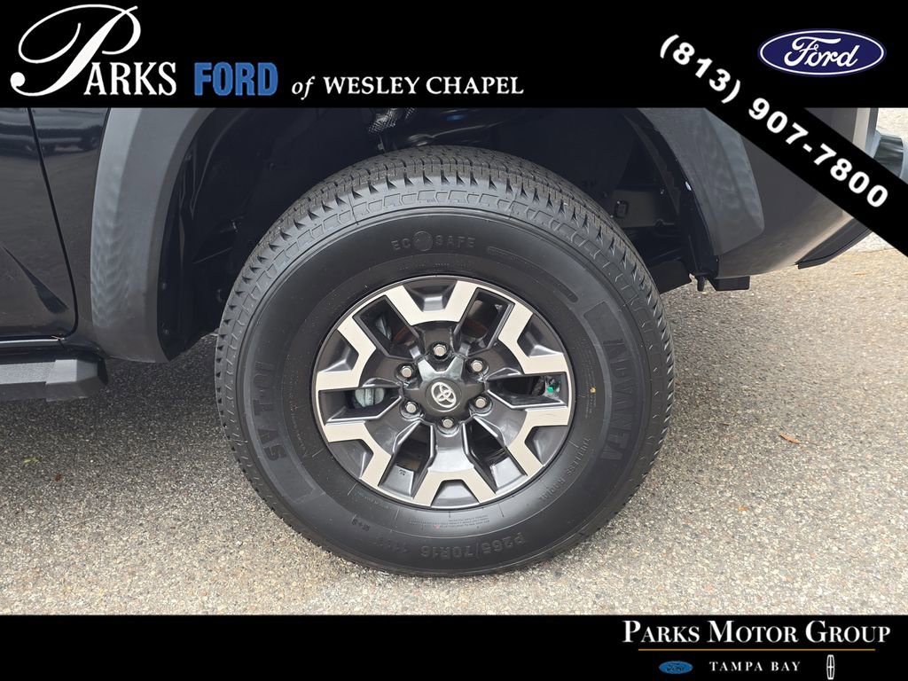 Used 2022 Toyota Tacoma TRD Off-Road image 31