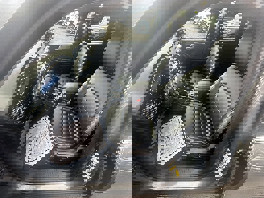 Certified 2024 Ford Escape Platinum image 9