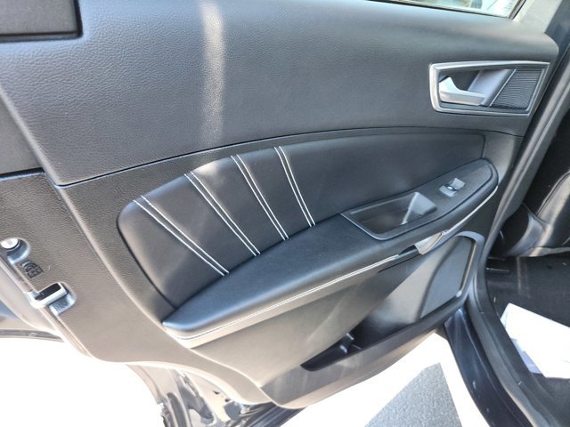 Certified 2022 Ford Edge ST w/ Cargo Accessory Package image 38