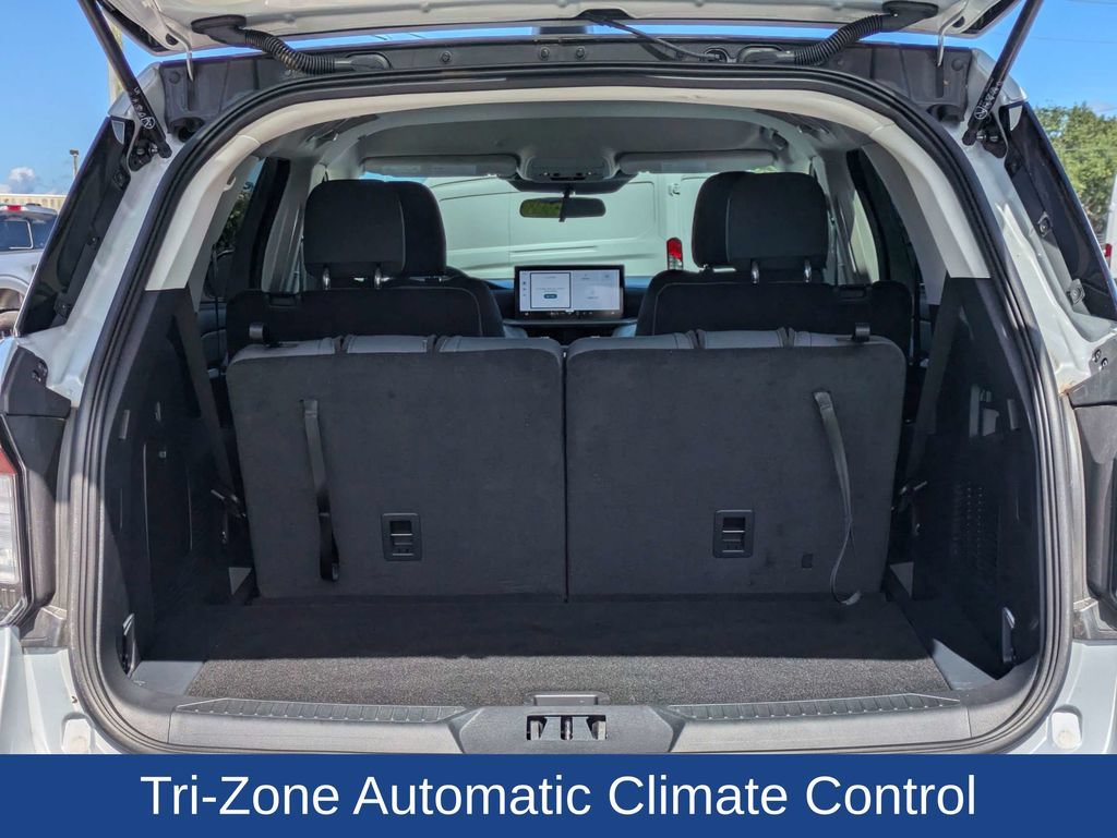 Certified 2026 Ford Explorer Active RWD image 13