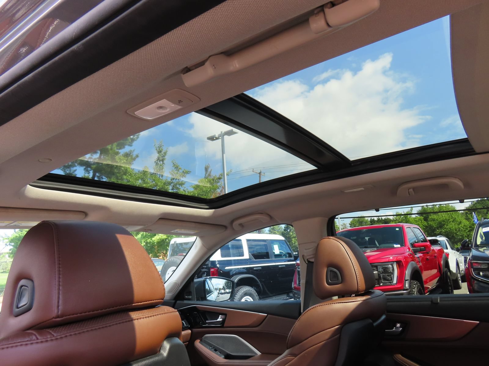 Used 2022 Acura MDX SH-AWD w/ Technology Package image 32