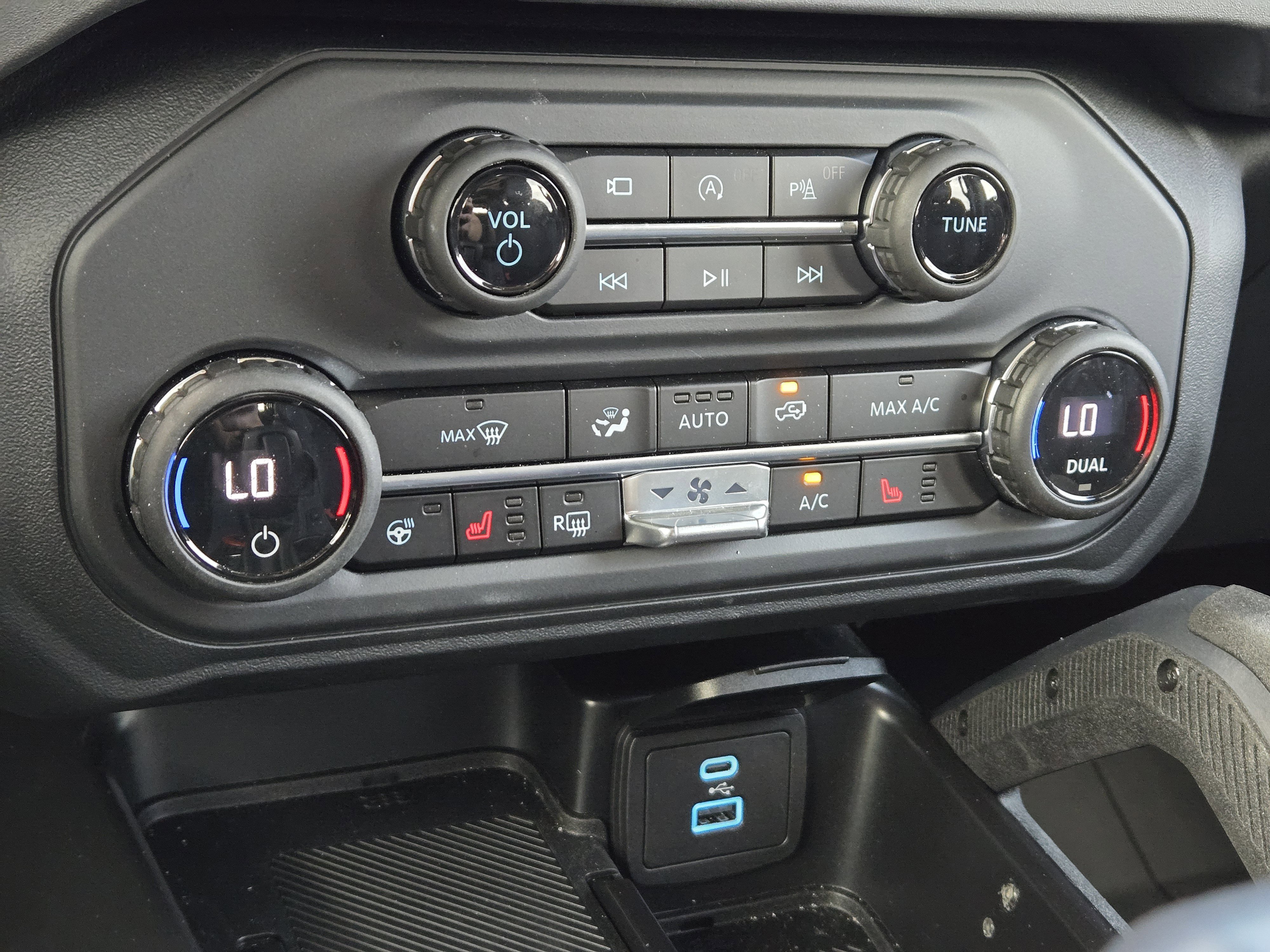 Certified 2025 Ford Bronco Raptor AWD/4WD image 29