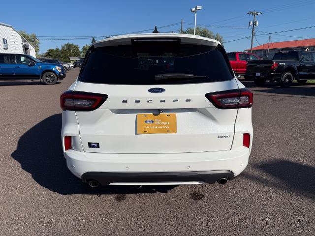 Certified 2023 Ford Escape ST-Line w/ Tech Pack #1 AWD/4WD image 6