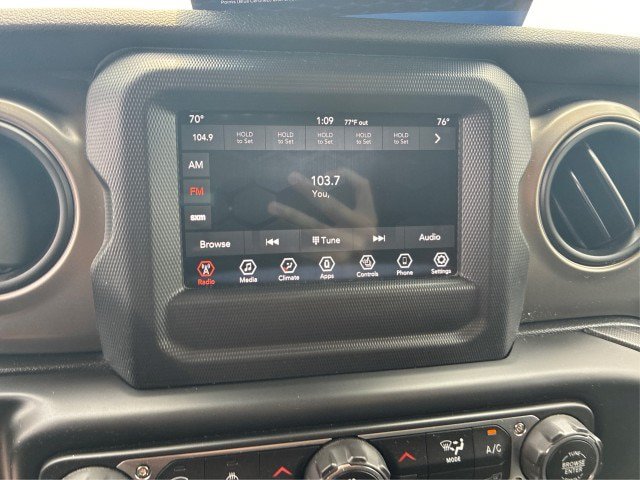 Used 2019 Jeep Wrangler Sport AWD/4WD image 11