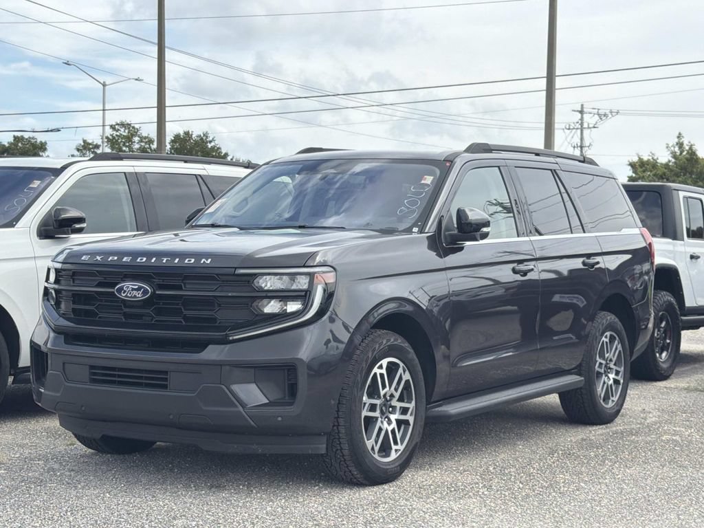 Certified 2025 Ford Expedition Active