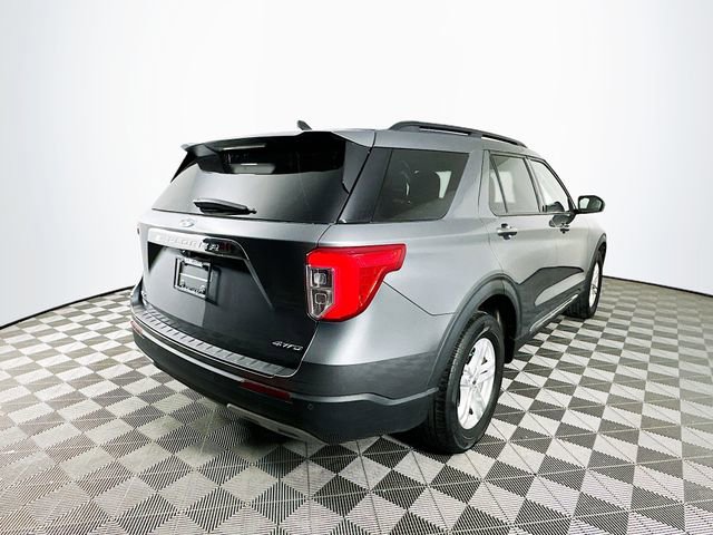 Certified 2022 Ford Explorer XLT w/ Equipment Group 202A image 10