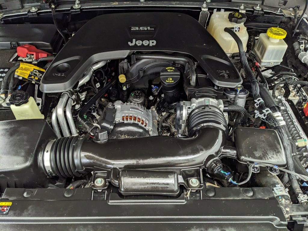 Used 2021 Jeep Gladiator Rubicon AWD/4WD image 24