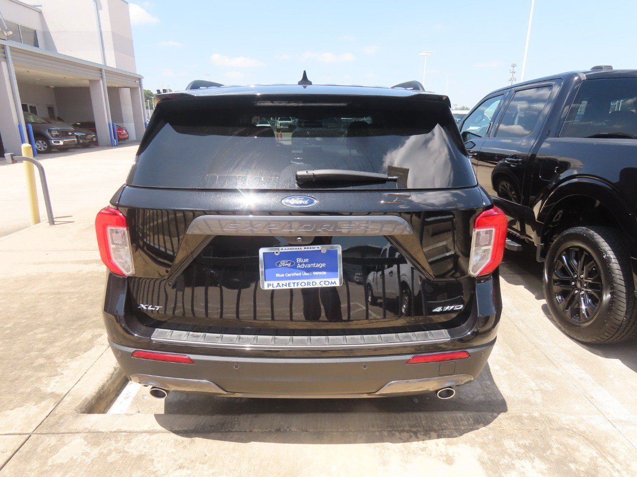 Certified 2023 Ford Explorer XLT w/ Equipment Group 202A RWD image 10
