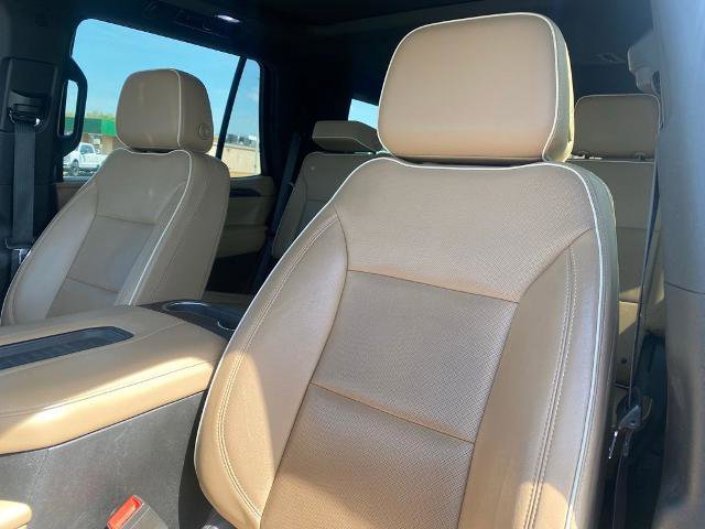 Used 2021 Chevrolet Tahoe Premier w/ Premium Package image 11