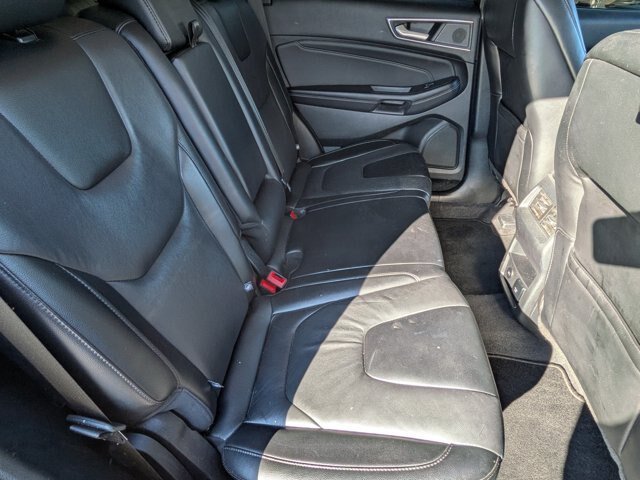 Certified 2022 Ford Edge Titanium AWD/4WD image 25