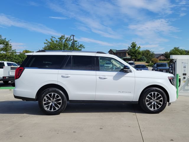 Certified 2025 Ford Expedition Platinum AWD/4WD image 2